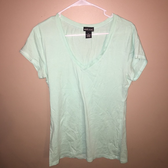 Wet Seal Tops - Wet Seal tee